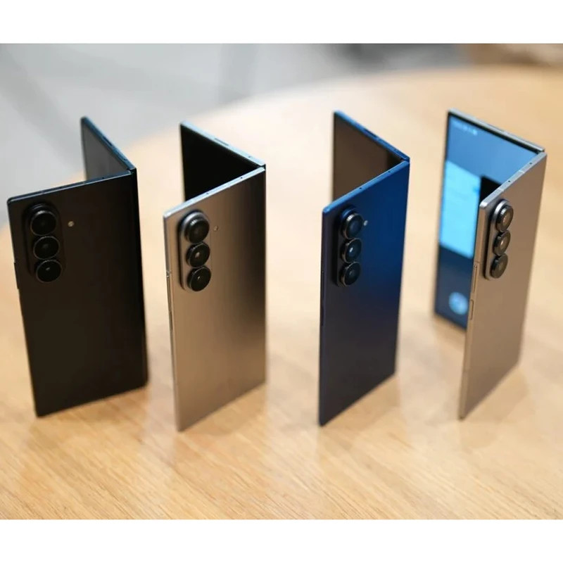 گوشی موبایل سامسونگ مدل Galaxy Z Fold 7 دو سیم‌کارت ظرفیت 256 گیگابایت و رم 12 گیگابایت