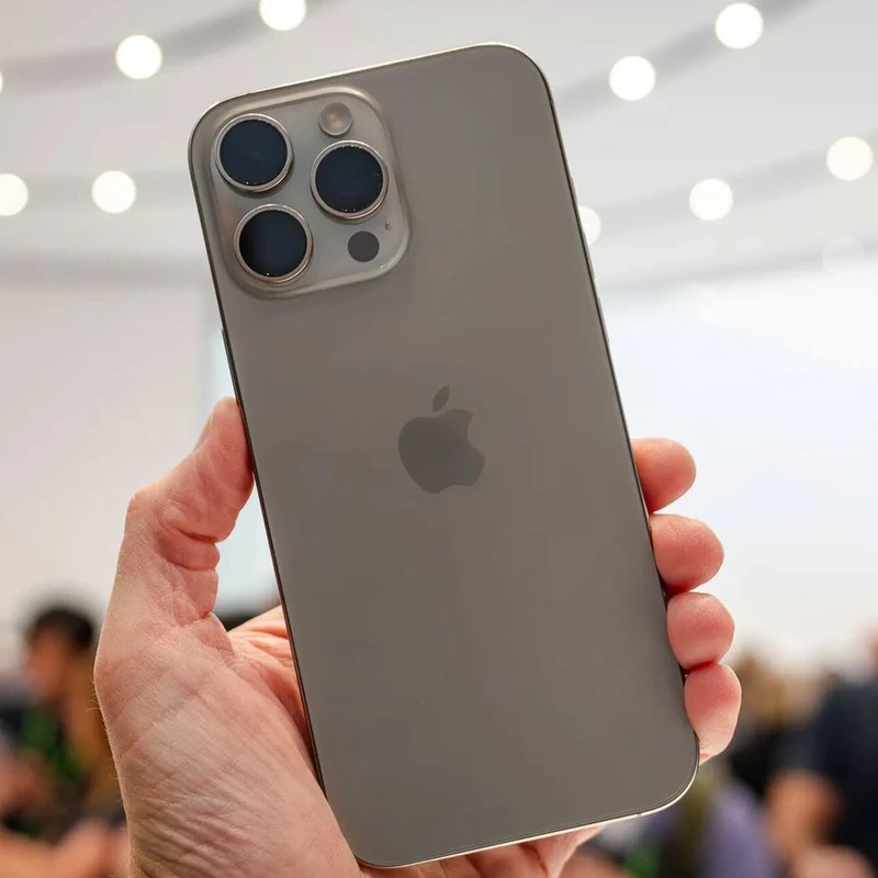 گوشی موبایل اپل مدل iPhone 16 Pro ظرفیت 256 گیگابایت رم 8 گیگابایت بدون رجیستری پارت نامبر ZAA